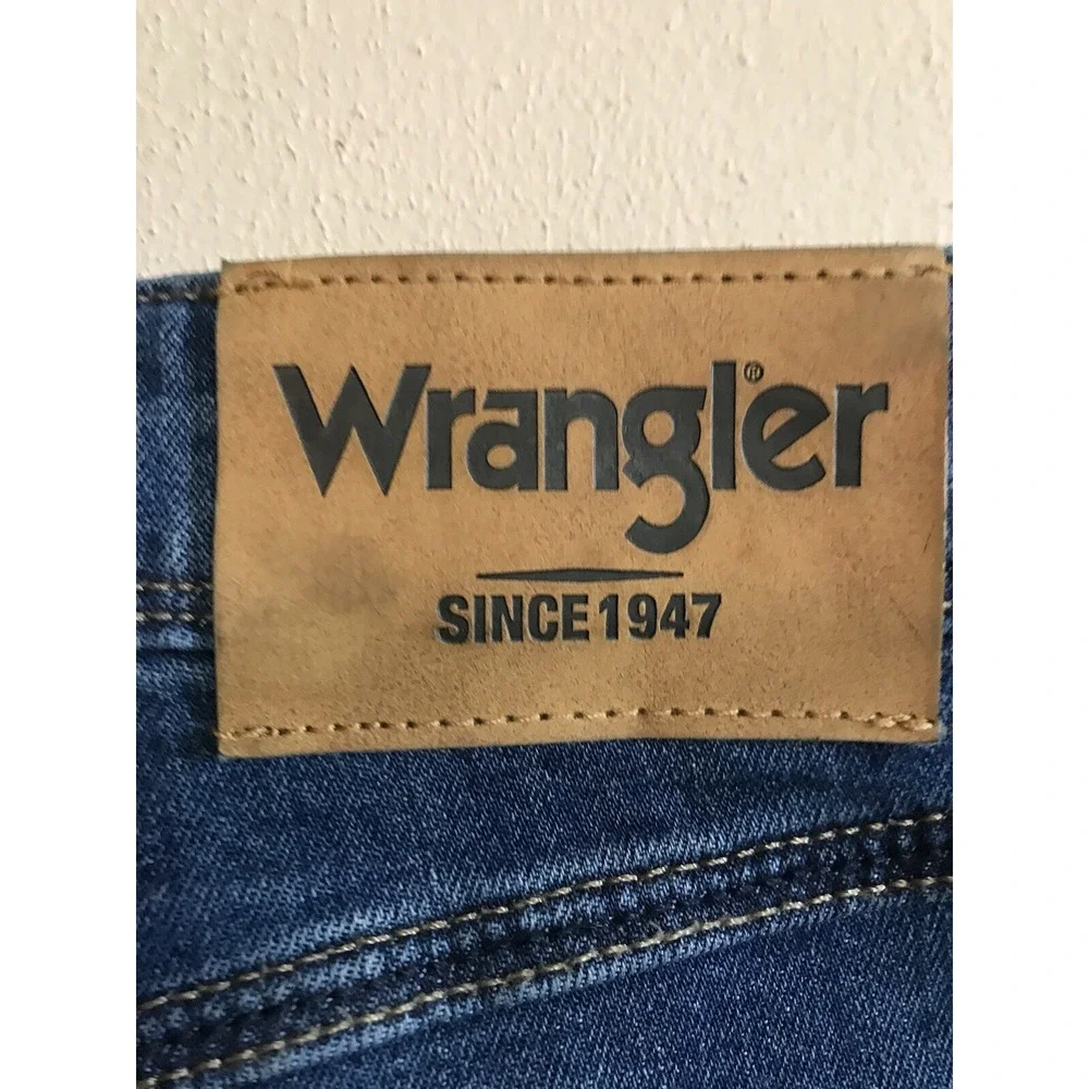 2- Wrangler Men's Classic W Back Pockets 5 Pocket Jeans Cotton Regular Fit 40x32